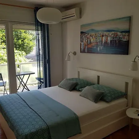 Apartment Vacation 1
