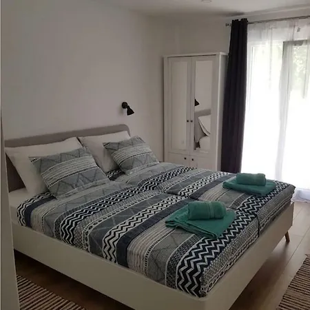 Vacation 1 *